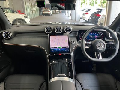 2025 Mercedes-BENZ GLC — миниатюра 19