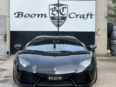 LAMBORGHINI AVENTADOR ROADSTER - 1