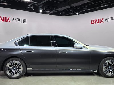 BMW 7 SERIES - 2
