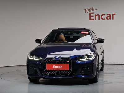 2022 BMW I4 photo 2