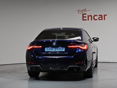 2022 BMW I4 photo 4