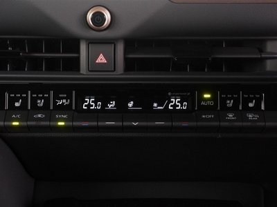 2024 Toyota CROWN SPORT photo 9