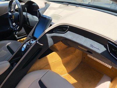 صورة مصغرة 28 لـ 2022 Ferrari ROMA