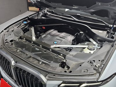BMW X7 - 7
