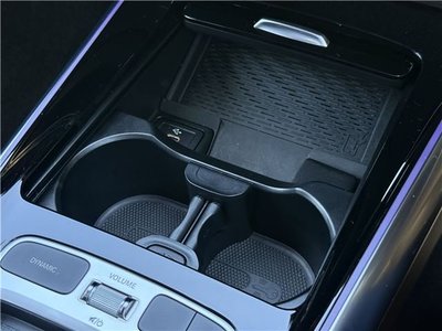 MERCEDES-BENZ GLA - 10