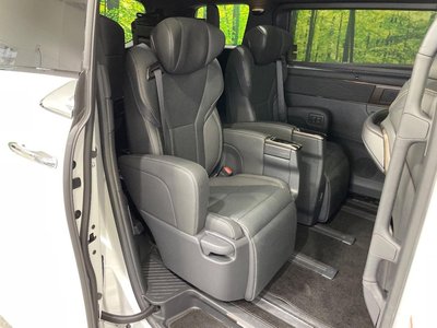2024 TOYOTA ALPHARD photo 10