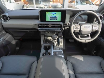 TOYOTA LAND CRUISER - 3