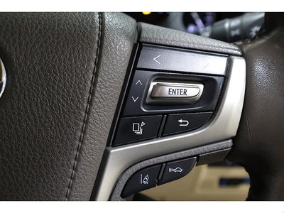 صورة 10 لـ 2016 Toyota LAND CRUISER 200