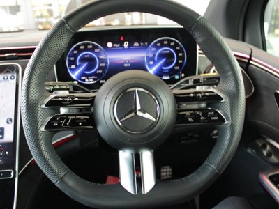 MERCEDES-BENZ EQE - 9