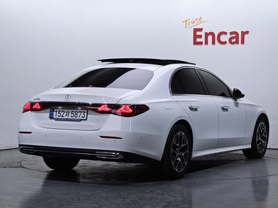 MERCEDES-BENZ E-CLASS - 3