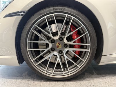 PORSCHE 911 - 9