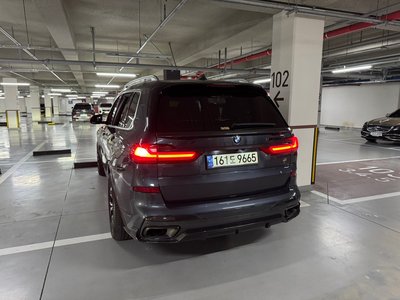 2020 BMW X7 — фото 2