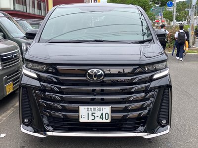 TOYOTA VELLFIRE - 2