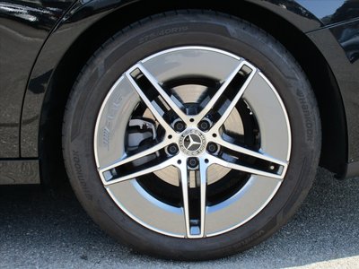 MERCEDES-BENZ E-CLASS - 9