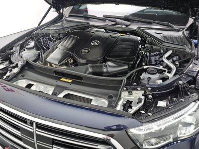 MERCEDES-BENZ E-CLASS - 7