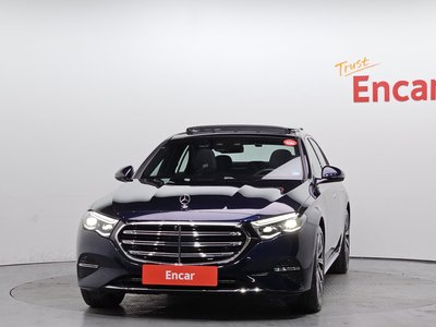 MERCEDES-BENZ E-CLASS - 2