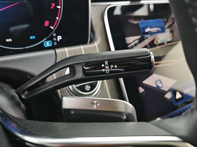 MERCEDES-BENZ E-CLASS - 9