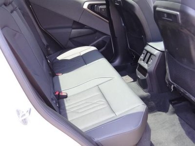2025 BMW X3 photo 9