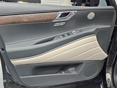 2025 Genesis GV80 thumbnail 14