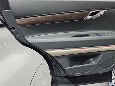 2025 Genesis GV80 thumbnail 15
