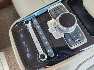 2020 Genesis G90 — миниатюра 15