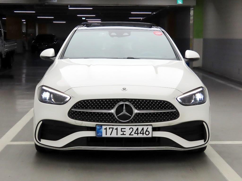 MERCEDES-BENZ C-CLASS - View 1