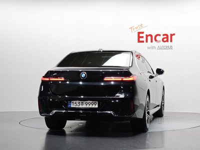 صورة 4 لـ 2023 BMW 7 SERIES
