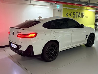 2023 BMW X4 M 照片 2