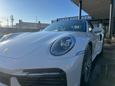 PORSCHE 911 - 8