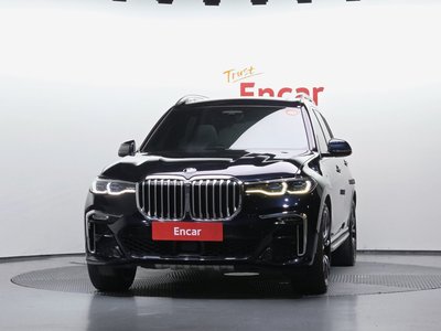 2021 BMW X7 照片 2