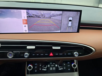 2024 Genesis GV70 thumbnail 19