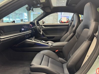 صورة مصغرة 33 لـ 2025 Porsche 911