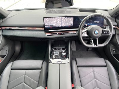 BMW 5 SERIES - 2