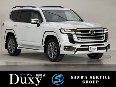 TOYOTA LAND CRUISER 300 - 1