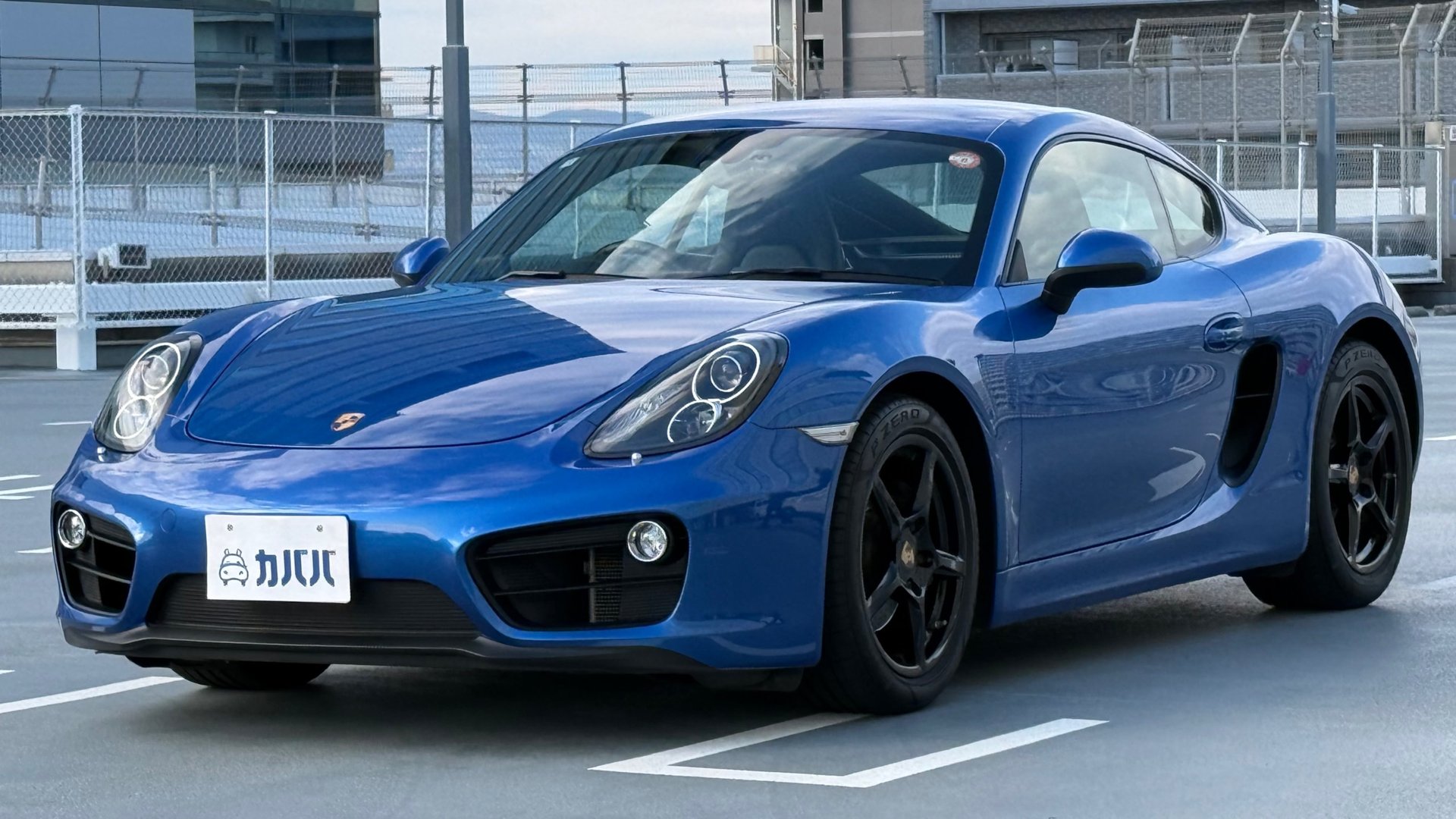 PORSCHE CAYMAN - View 1