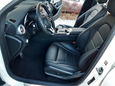 MERCEDES-BENZ GLC - 10