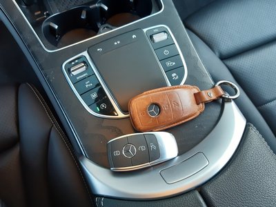 MERCEDES-BENZ GLC - 9