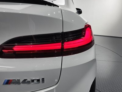 BMW X4 - 10