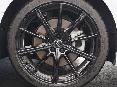 2025 AUDI A8 — миниатюра 21