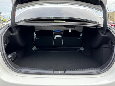 2025 Mercedes-BENZ E-CLASS — миниатюра 36