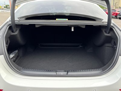2025 Mercedes-BENZ E-CLASS — миниатюра 34