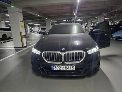2024 BMW 5 SERIES photo 1