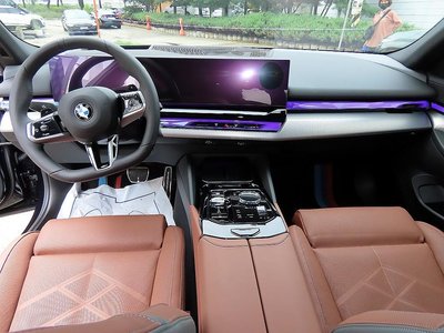 2024 BMW 5 SERIES photo 5