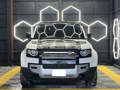 LAND ROVER DEFENDER - 4
