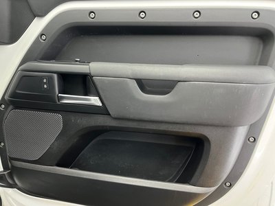 2020 LAND Rover DEFENDER — миниатюра 82