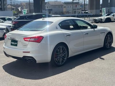 صورة 2 لـ 2019 Maserati GHIBLI