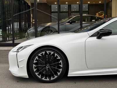صورة مصغرة 52 لـ 2023 Lexus LC