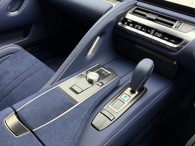 صورة مصغرة 32 لـ 2023 Lexus LC