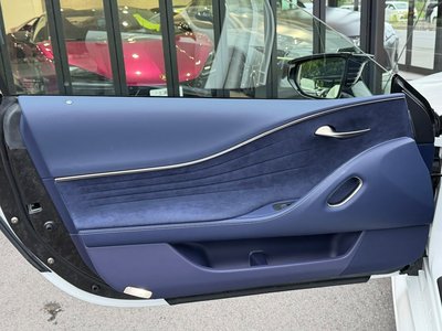 صورة مصغرة 73 لـ 2023 Lexus LC