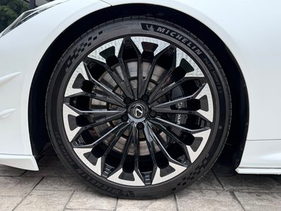 صورة مصغرة 41 لـ 2023 Lexus LC